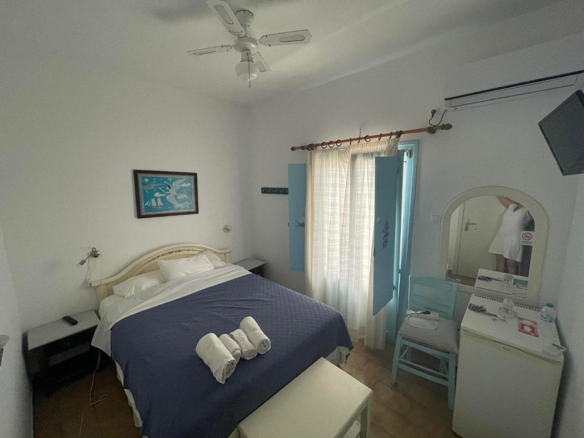 Yannis Maria Rooms Antiparos Town Exterior foto